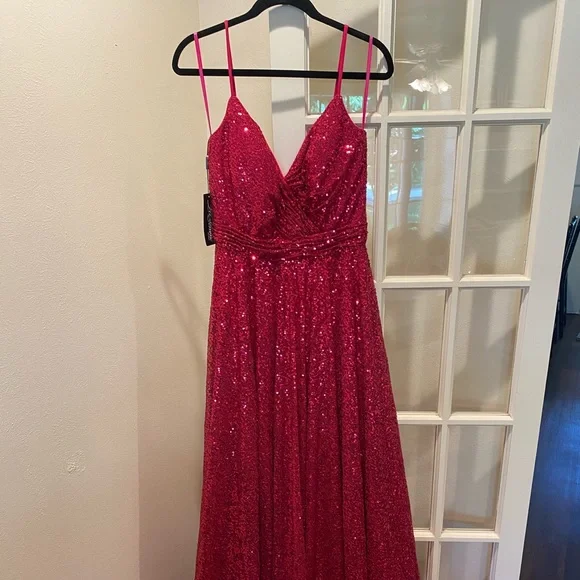 La Femme | Dresses | La Femme Fuchsia Size 2 V Neck Pink Sequin Gown Nwt  Obo | Poshmark